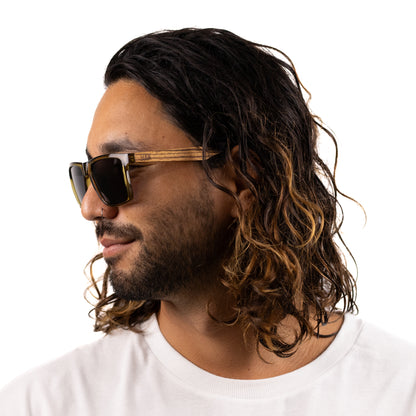 Soek Dalton Sunglasses - Khaki Frame - Walnut Wooden Arms