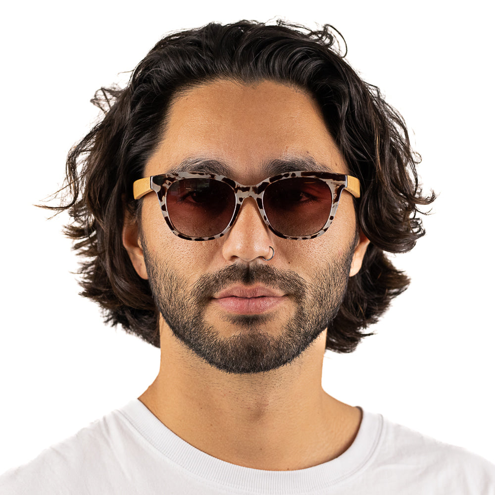 Soek Lila Grace Ivory Tortoise l Brown Lens l White Maple Arms