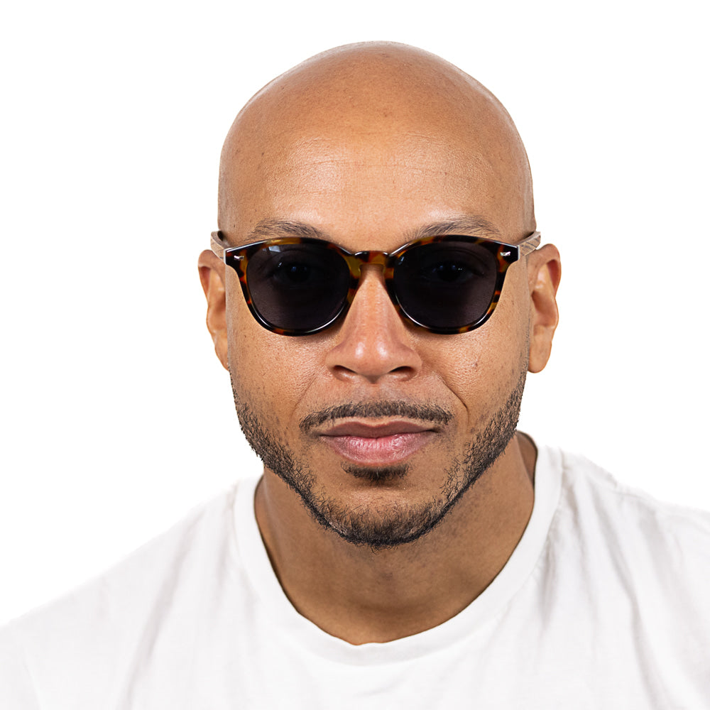 Soek Taine Tort Blue Lens Sunglasses - Tort Frame - Walnut Wooden Arms